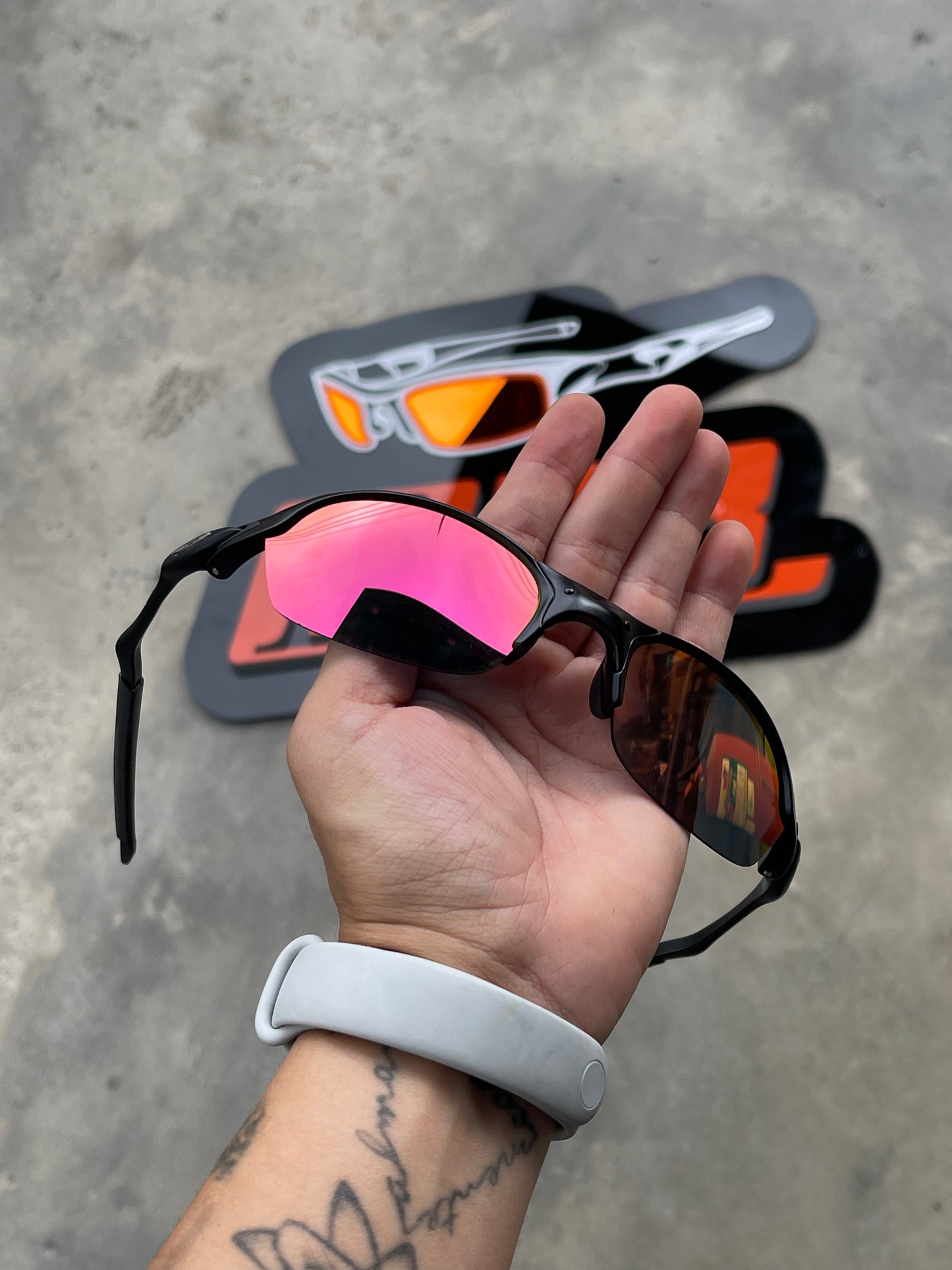 Óculos de Sol Romeo 2 Carbon Lente Pink