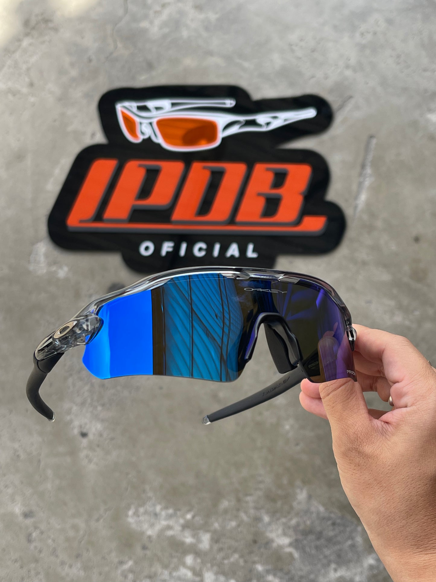 Óculos de Sol Radar EV Cinza Lente Ice Thug